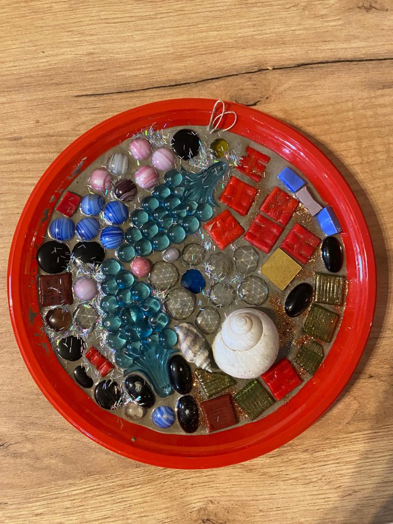 Mosaiksteine in Baselbeton